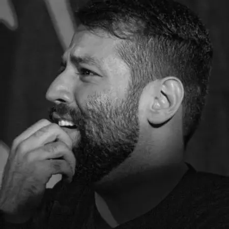 دانلود مداحی تو شمشیر نمیخوای فقط یک نگاه کن امیر برومند